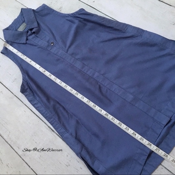 Athleta chambray sleeveless button down top *shop@iamwarrior - Picture 5 of 8